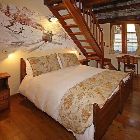 Chalet Chez Nous Oulx Exteriör bild