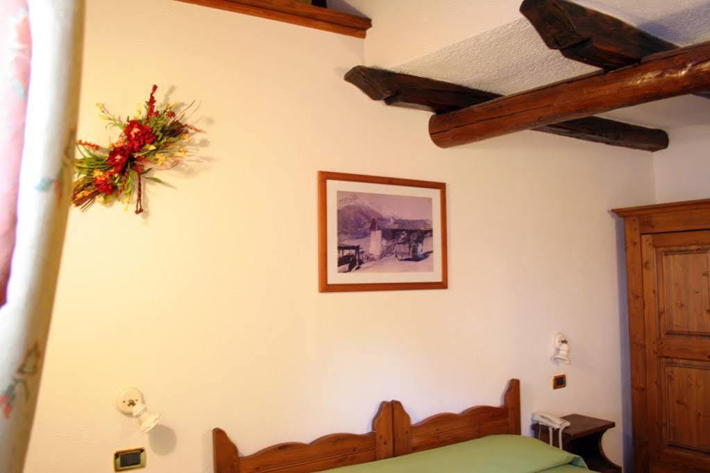 Chalet Chez Nous Oulx Exteriör bild